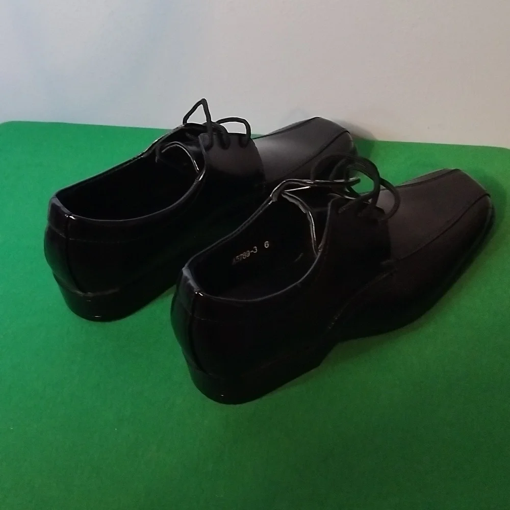 Boys Black Dress Shoes